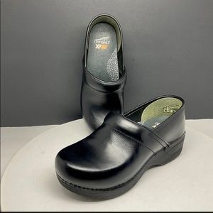 Dansko XP 2.0 Women’s Size 5.5-6 EU 36 Professional Clog Leather Black